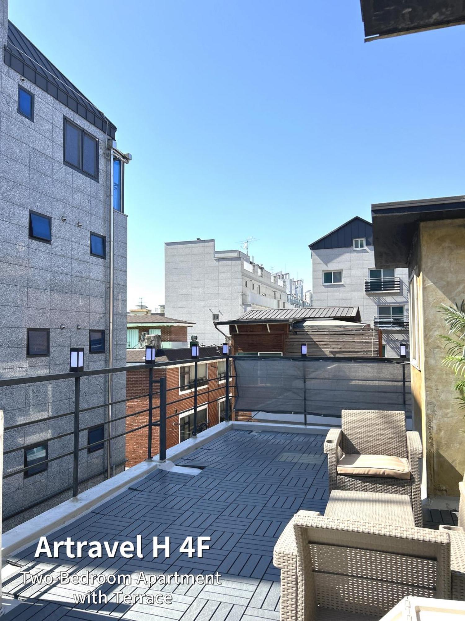 Artravel Hongdae Apartemen